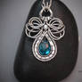 Silver wire necklace. Topaz pendant