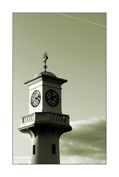 Roath Park: Clock Tower by 1andy1 on DeviantArt