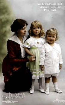 Crown Princess with children