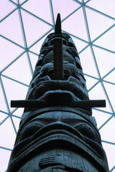 NH Museum Totem Pole