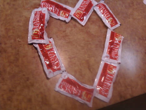 KETCHUP HEART