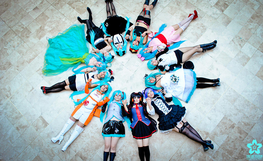 Clock of Miku by nana-mikuzuke on DeviantArt