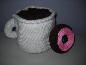 Coffee cup toilet paper holder with donut