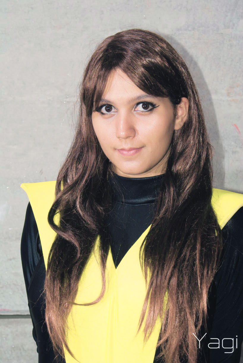 Hello Kitty (Kitty Pryde cosplay)