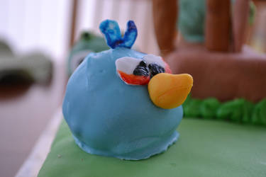 Angry Bird Cake2