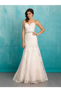 Allure Bridals Wedding Dress Style 9302