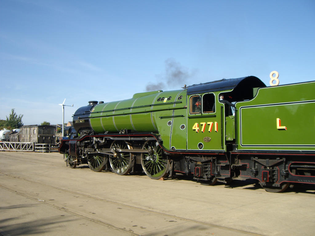 LNER V2 Green Arrow Side by Hilltrack on DeviantArt