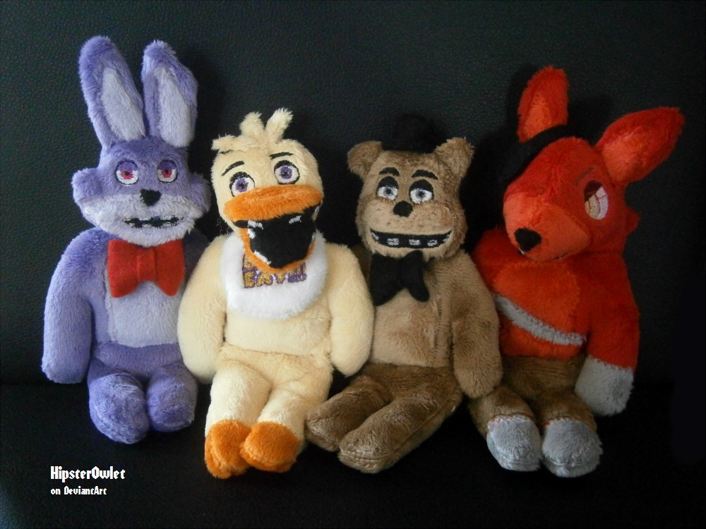 Five Nights At Freddy's - Foxy Plush by roobbo on DeviantArt