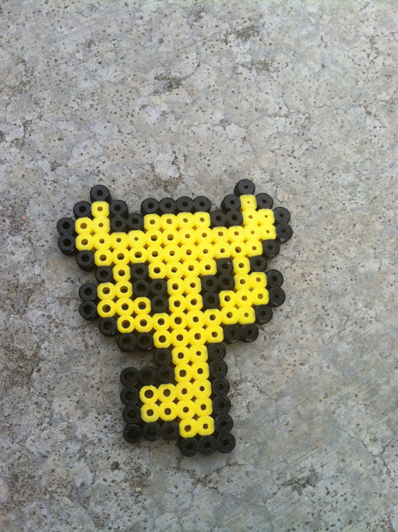 The Legend of Zelda 8 bit key magnet