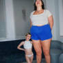 Goddess Amazon Aly(235 cm) and Tiny Girl(135 cm)