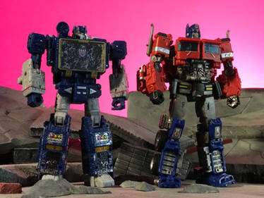 Soundwave and Optimus Prime 