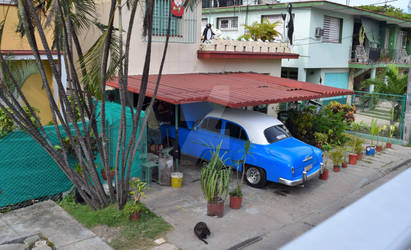 Look under the bonnet. La Habana 2015.