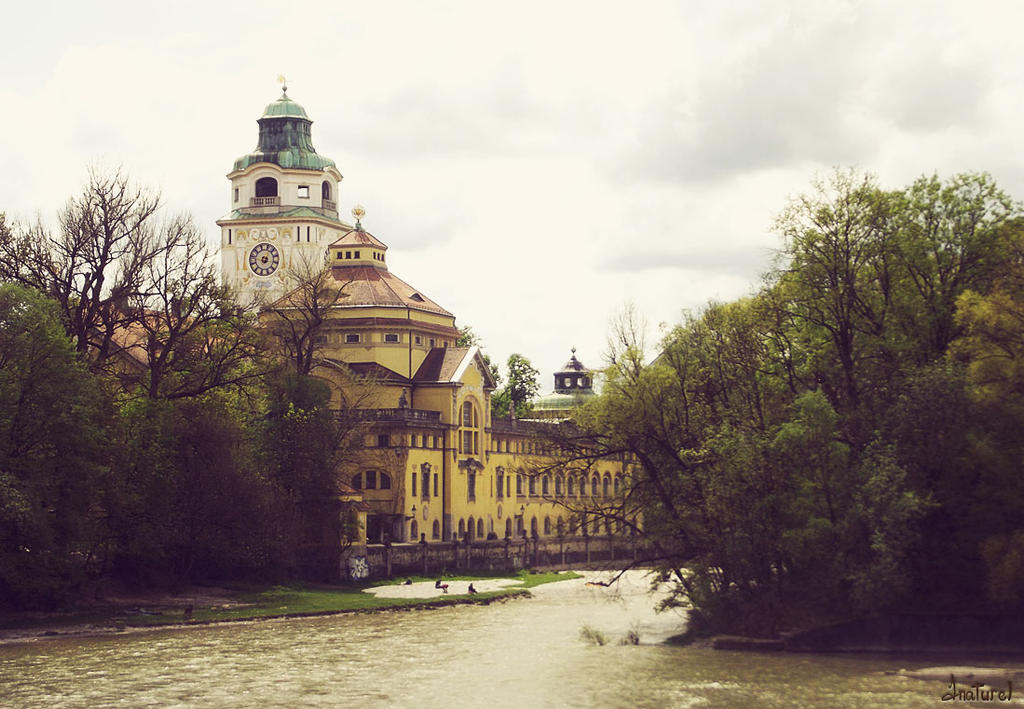 Karl Mullersches Volksbad in Munchen