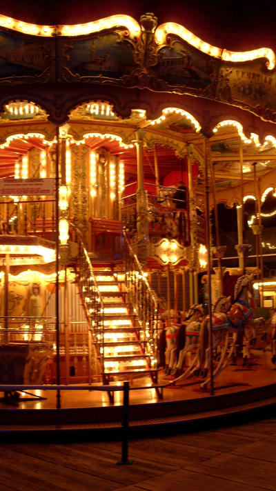 Karousel Versoud Carrousel by vikki062 on DeviantArt