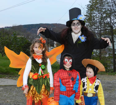 Halloween family photo