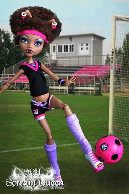 School Spirit Clawdeen