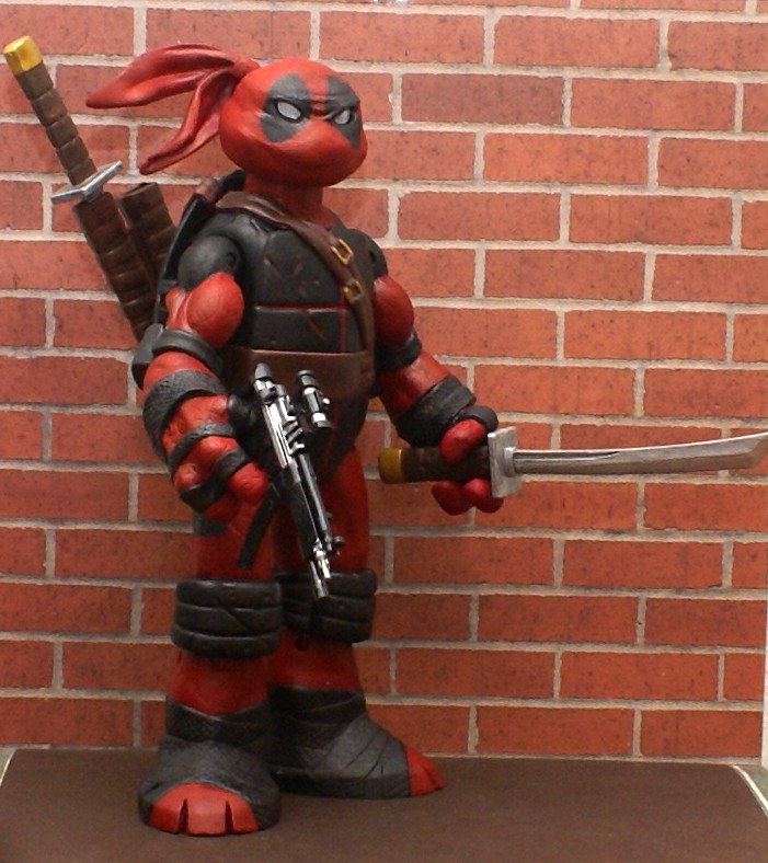 Deadpool TMNT 10 Inch Battleshell Figure