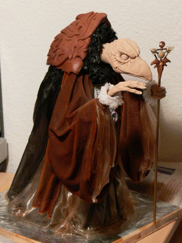 Skeksis Statue finished 2