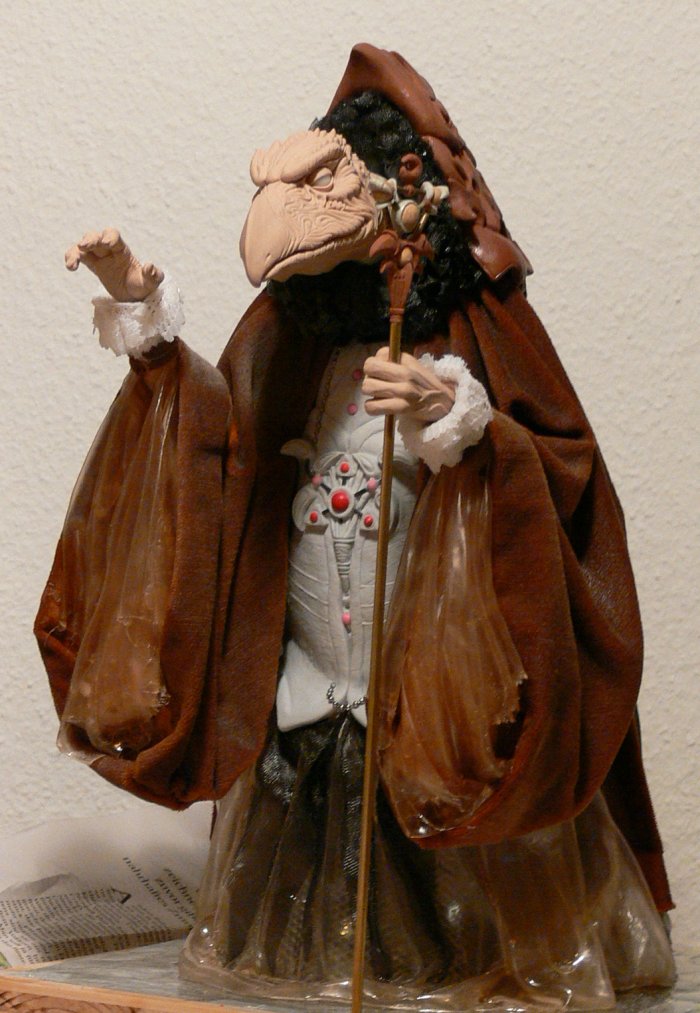 Skeksis Statue finished 3