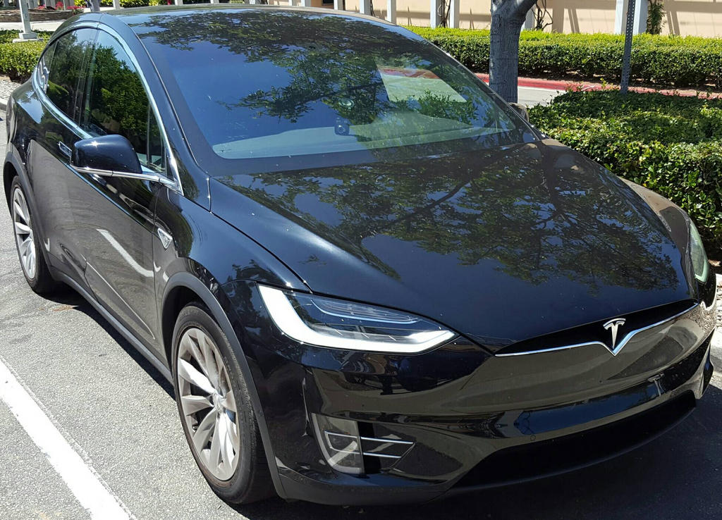 Tesla Model X 