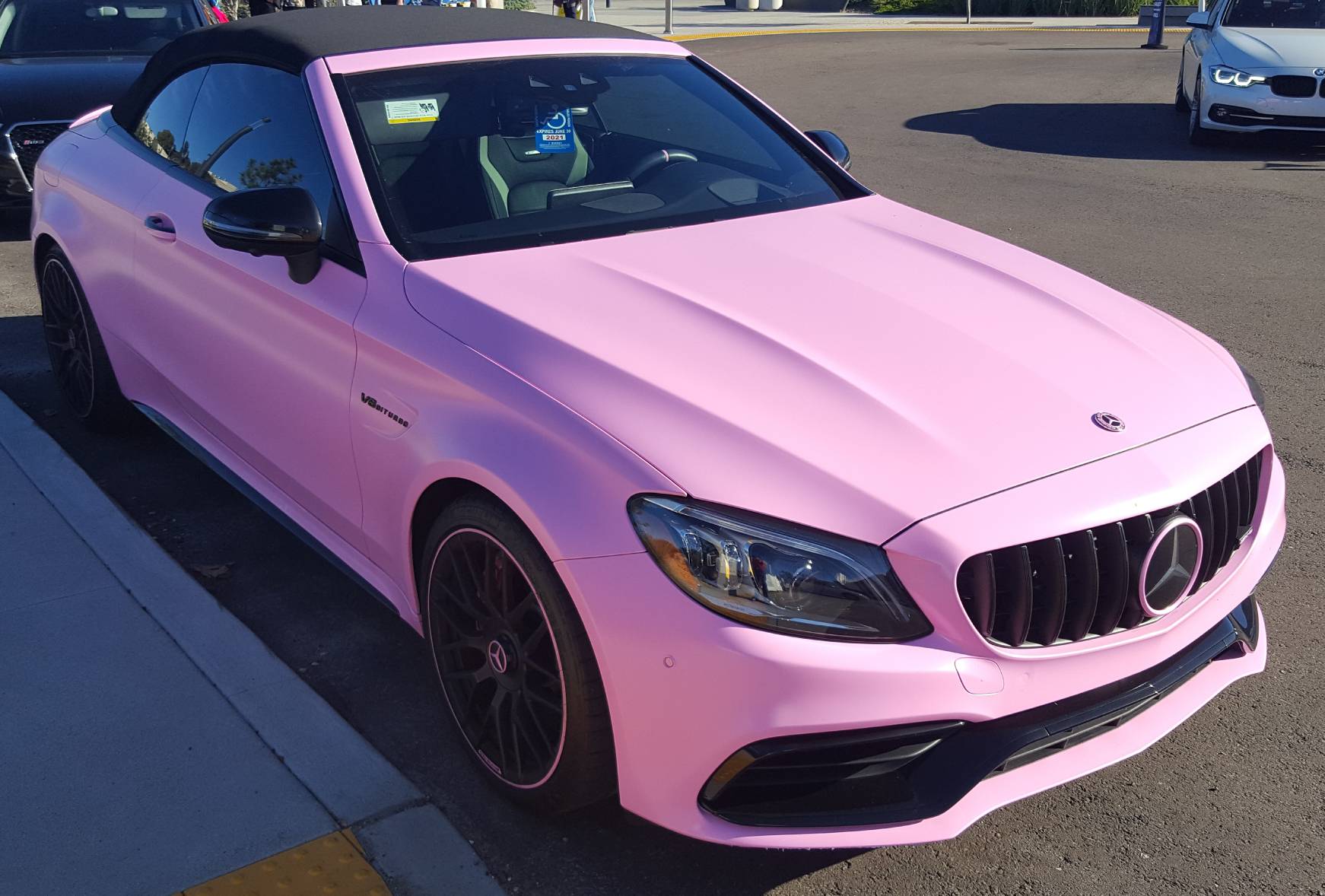 AMG розовая