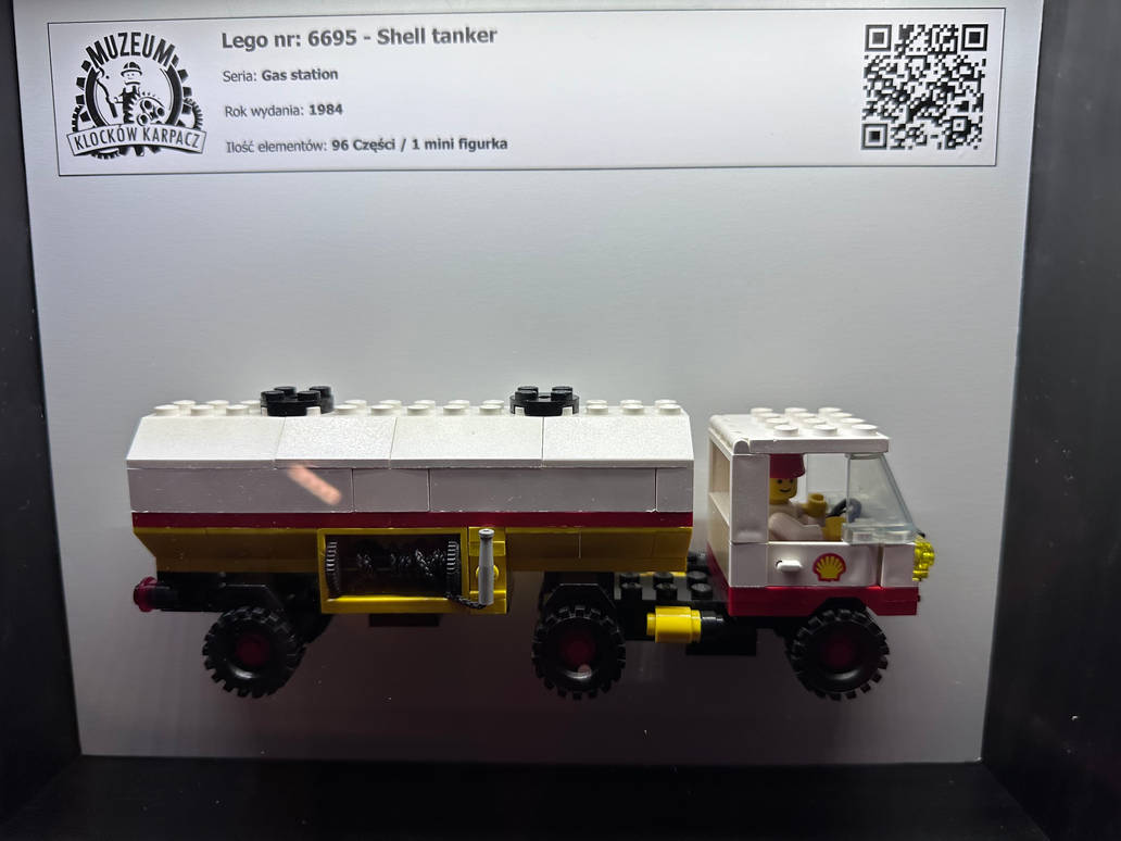 Lego shell tanker by cutefoxy14 on DeviantArt