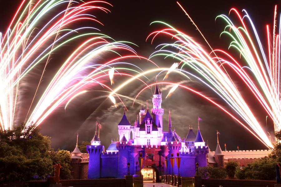 Disney Fireworks Take 1 by otaru23