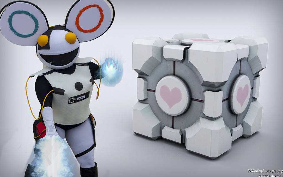 PortalMau5 and Companion Cubes