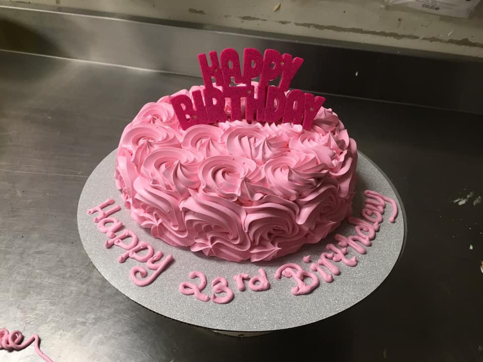 M1) Customized Birthday Cake 🎉💕​ ​ ​ - بإمكانكم اختيار أي لون
