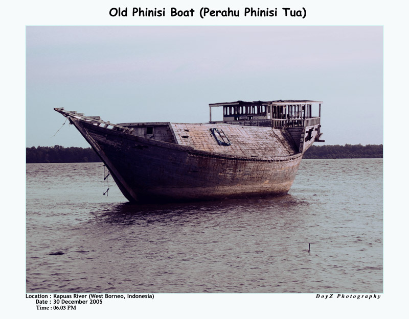 Old Phinisi Boat