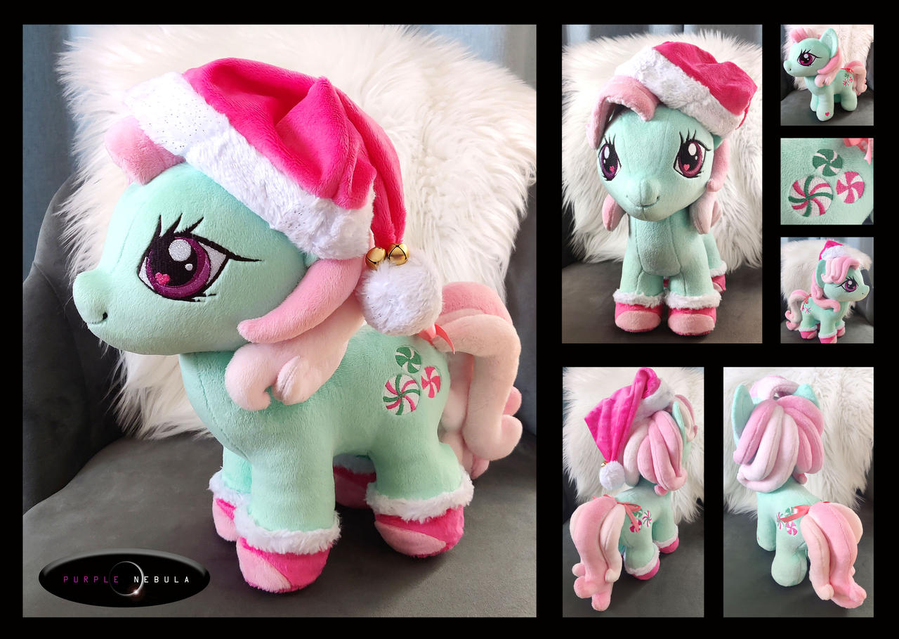 Filly Minty with removable Christmas Hat and Boots