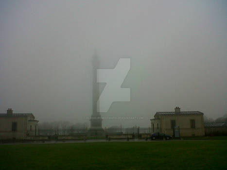 Terre de brume / The head in the mist