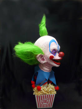 KILLER KLOWNS SHORTY side