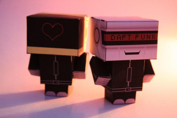 Papercraft - Daft Punk by mieasooyy on DeviantArt