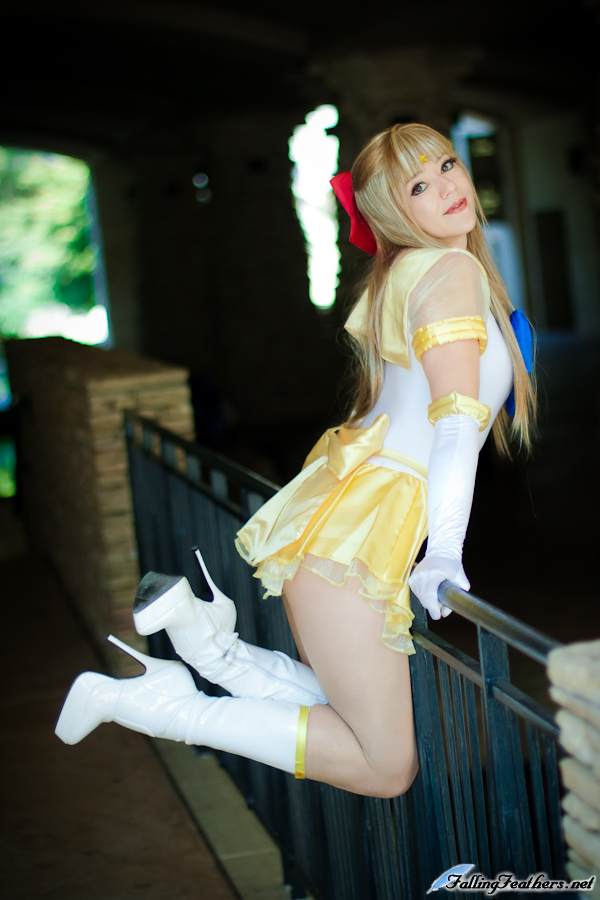 Sailor Venus Playful