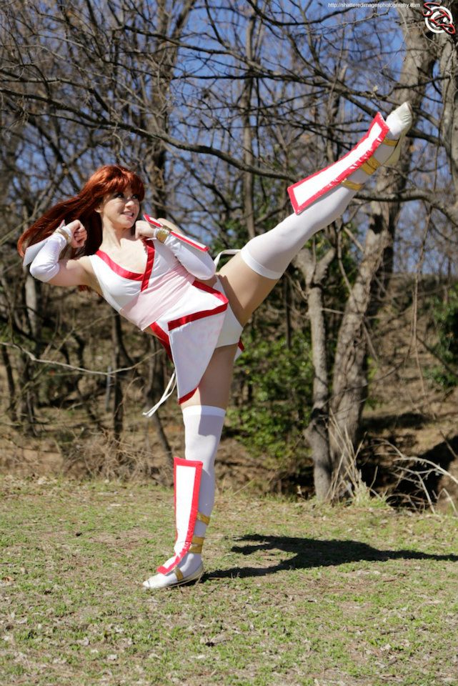 Kasumi High Roundhouse Kick