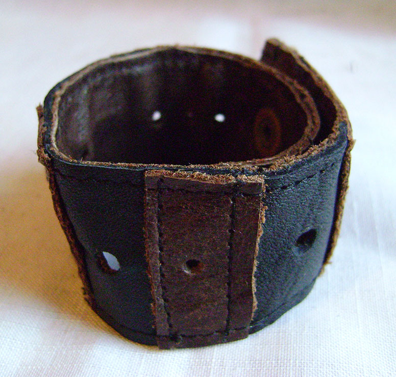 bracelet en cuir recycle noir et brun