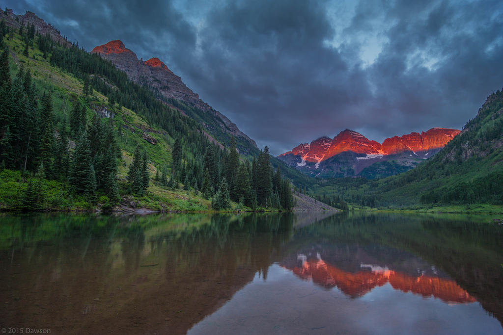 Maroon Bells Lake, CO - Peak Sunrise in July