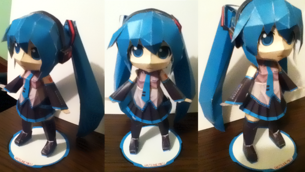 Miku Hatsune Papercraft