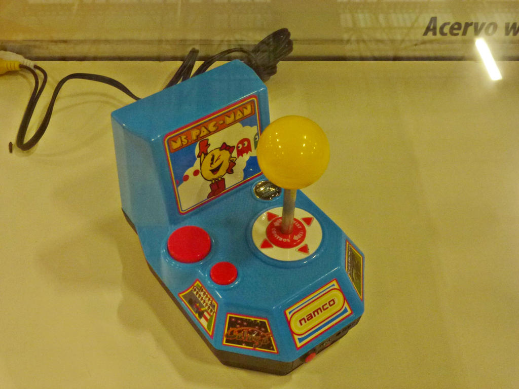 Mini Arcade MS. Pac Man