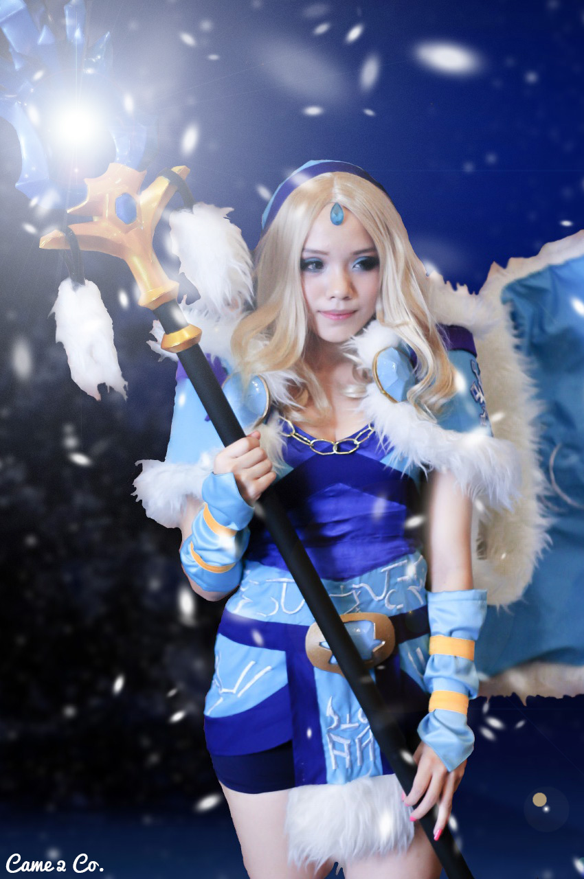 Crystal Maiden From Dota 2 Cosplay By Frozenbless On Deviantart