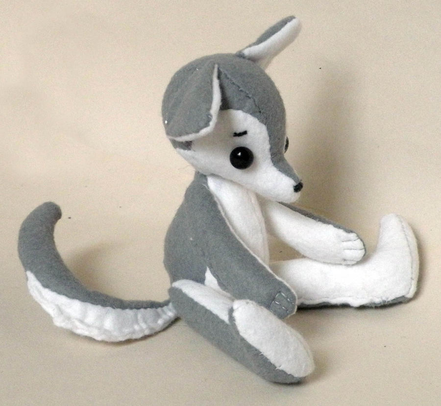 Wolfie plushie (pattern/instructions for sale) 2