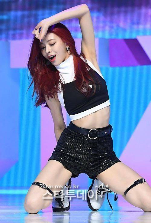 Porno qora tanlilar ichkarida tugadi Yosh transseksual porno videolar