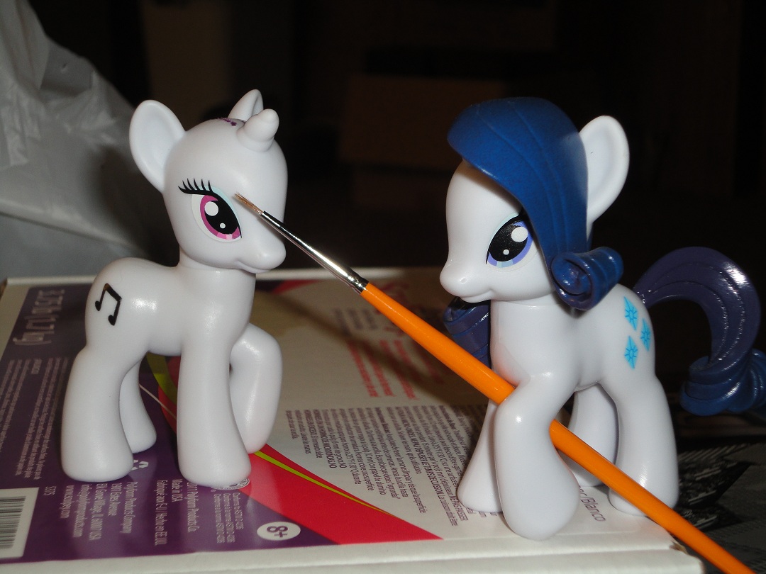 Rarity does the Make-Up