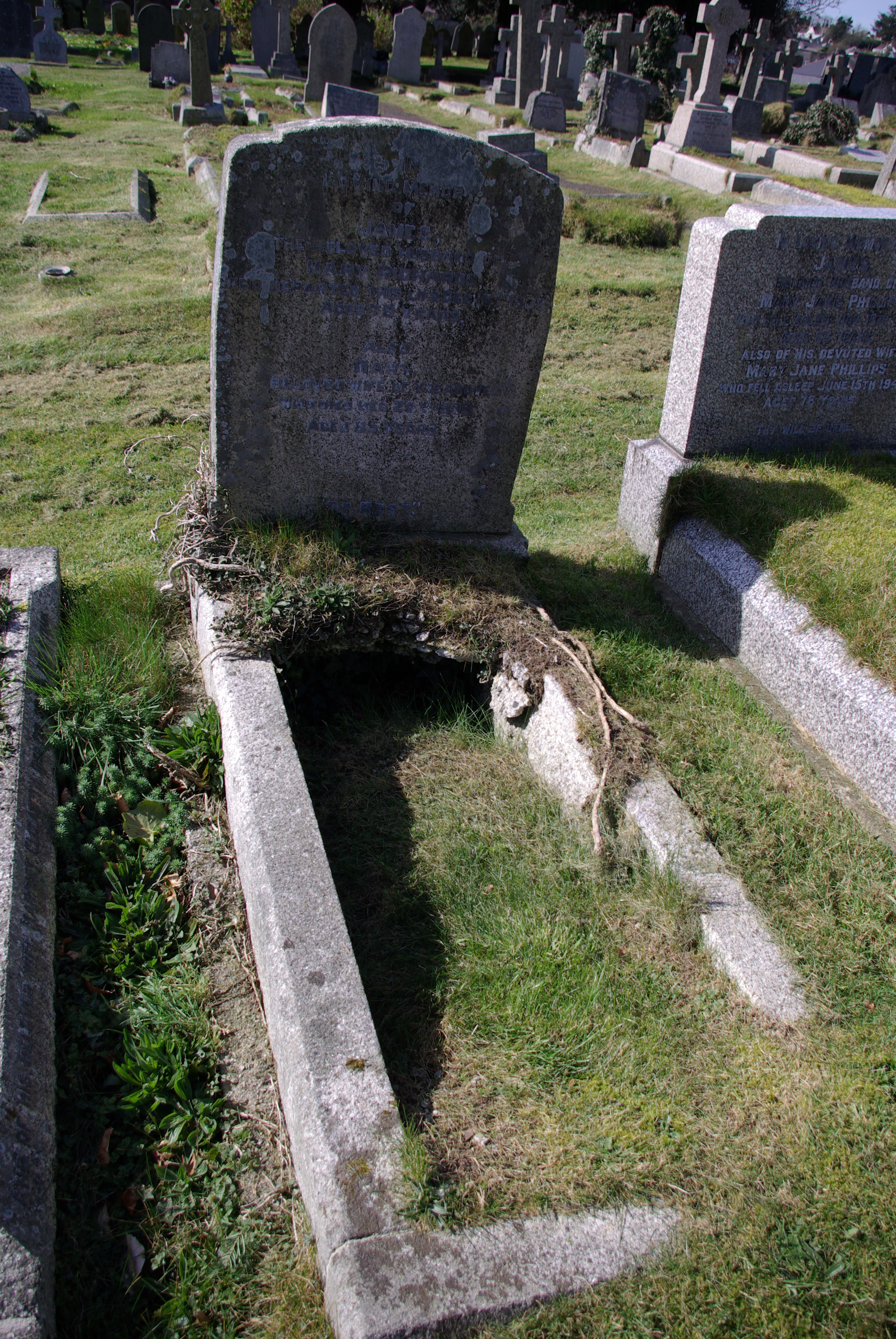 Stock - Graveyard Open Grave