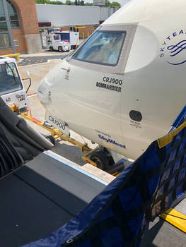 Cockpit Bombardier CRJ 900