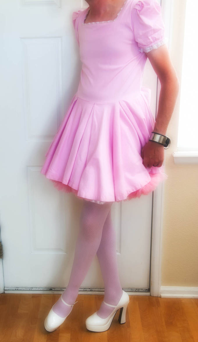 Pink Dress... by SissyBrianna on DeviantArt