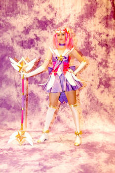 Star Guardian Lux Cosplay 1