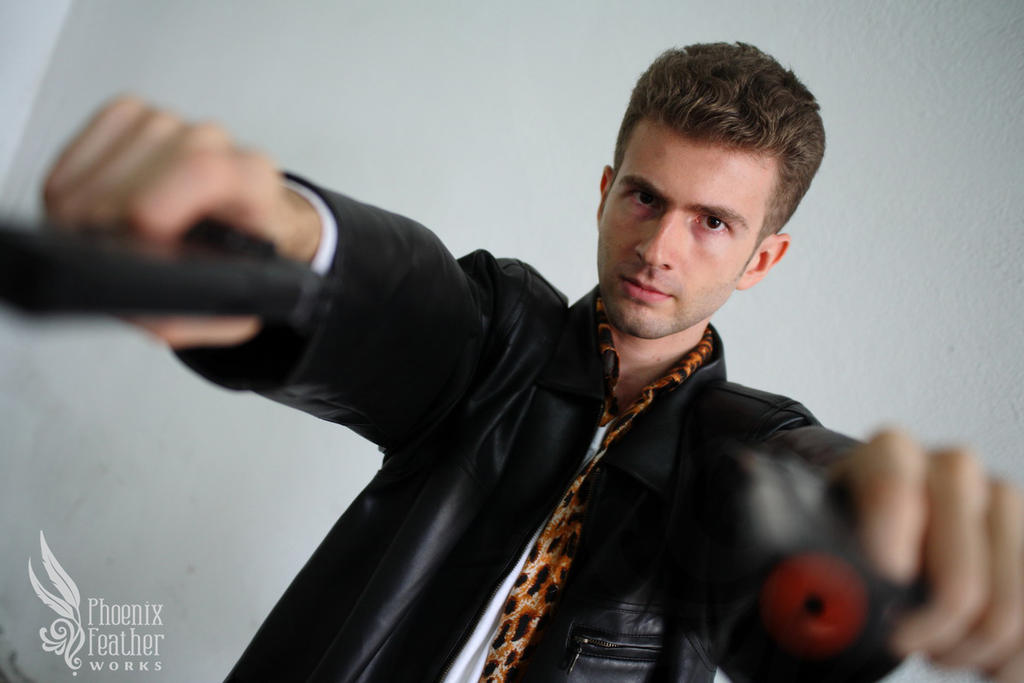 Dual Berretas Aiming (Max Payne Cosplay)