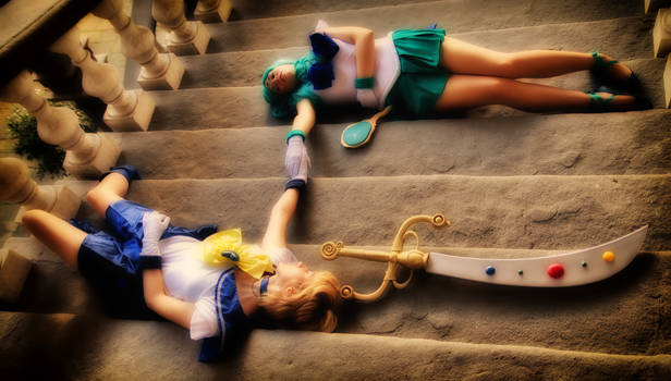Sailor Uranus and Sailor Neptune die